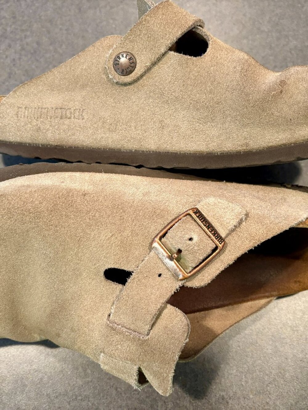 ~~Birkenstock Boston Taupe Suede Leather Soft Footbed Clogs Unisex L 8/M 6
